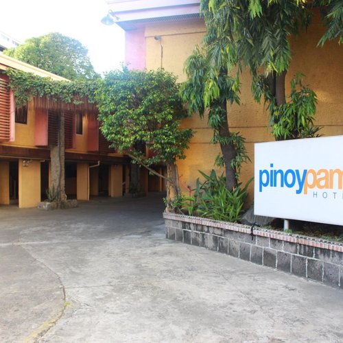 Pinoy Pamilya Hotel